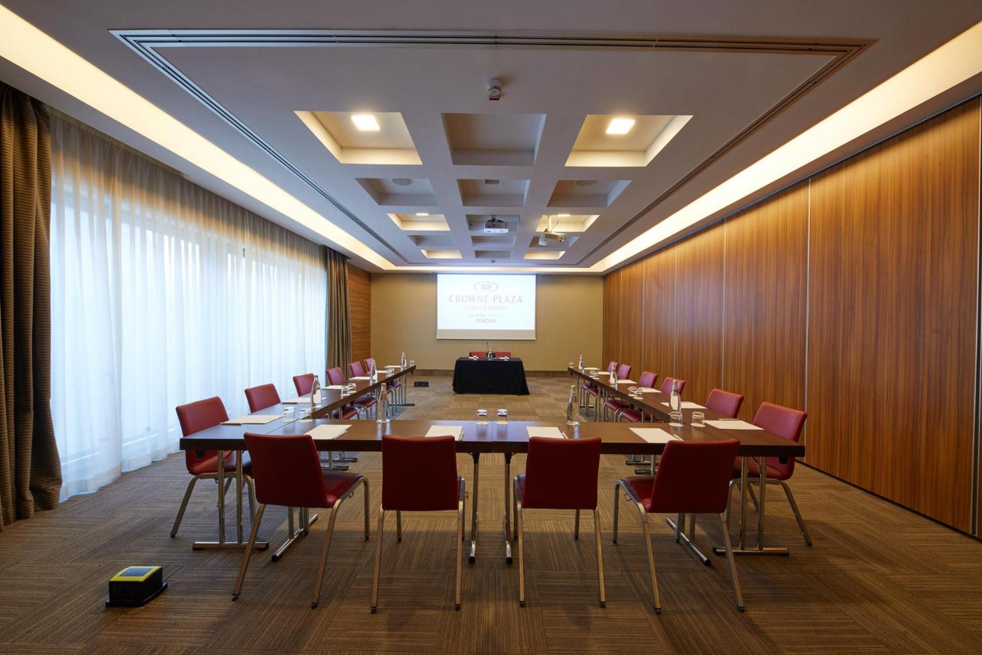Crowne Plaza Verona Fiera, an IHG Hotel Esterno foto