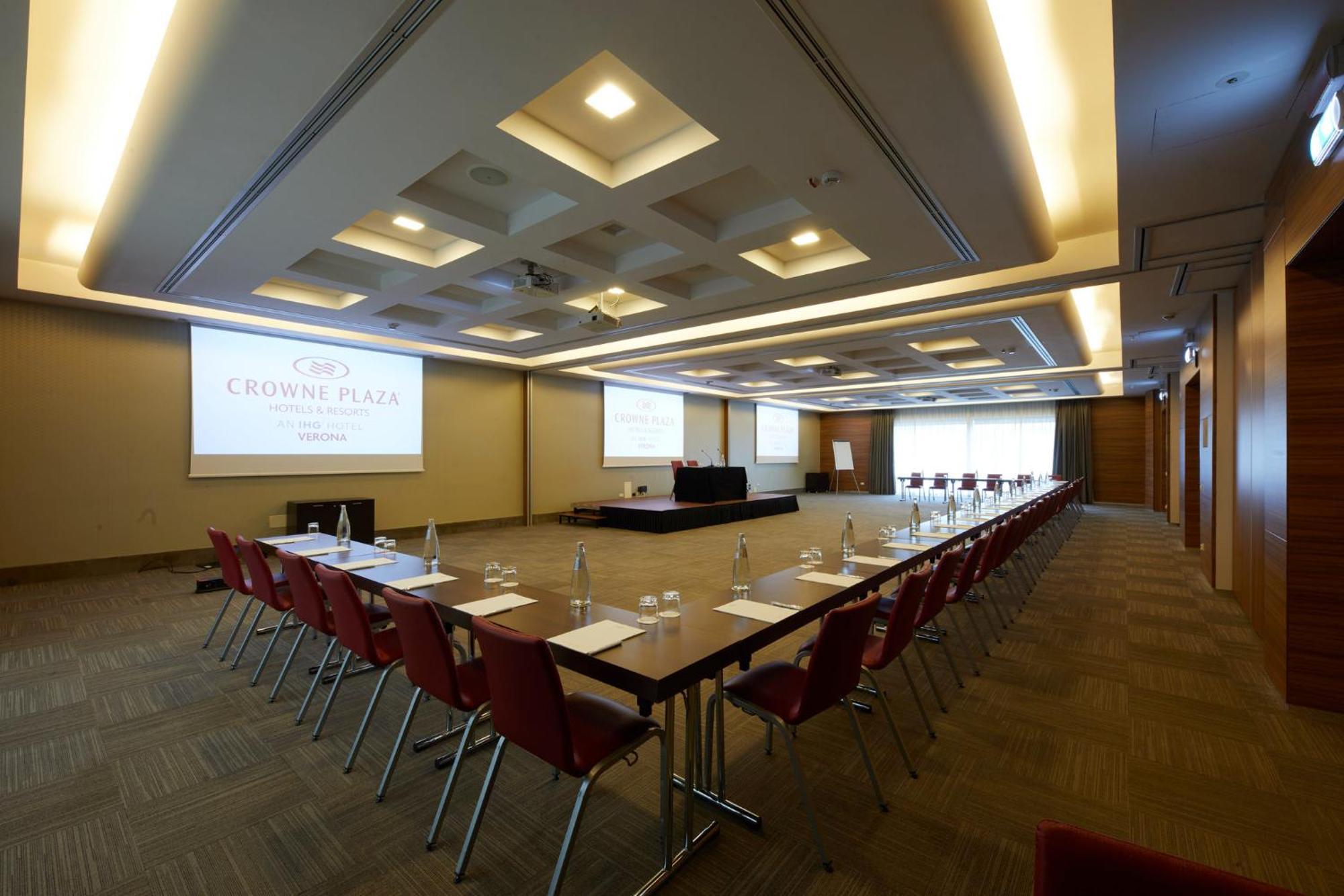 Crowne Plaza Verona Fiera, an IHG Hotel Esterno foto